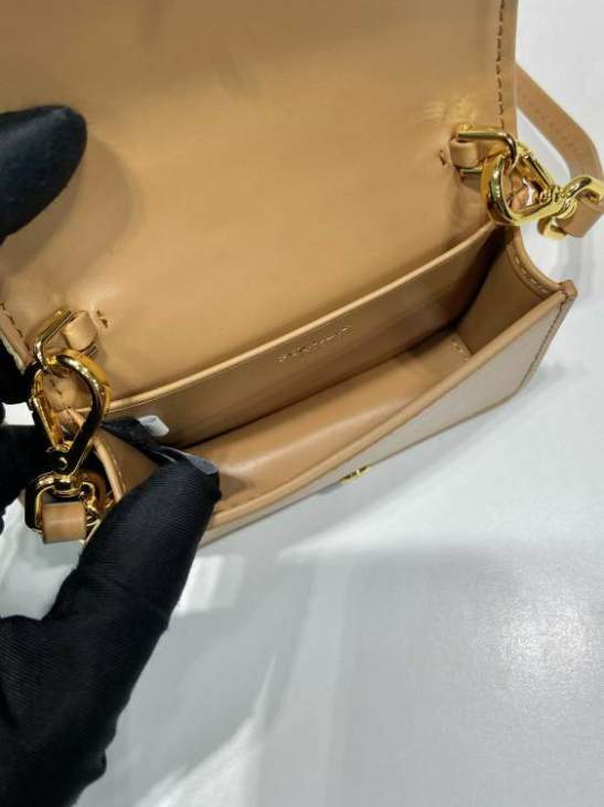 Picture of Prada Handbags _SKUfw170239013fw